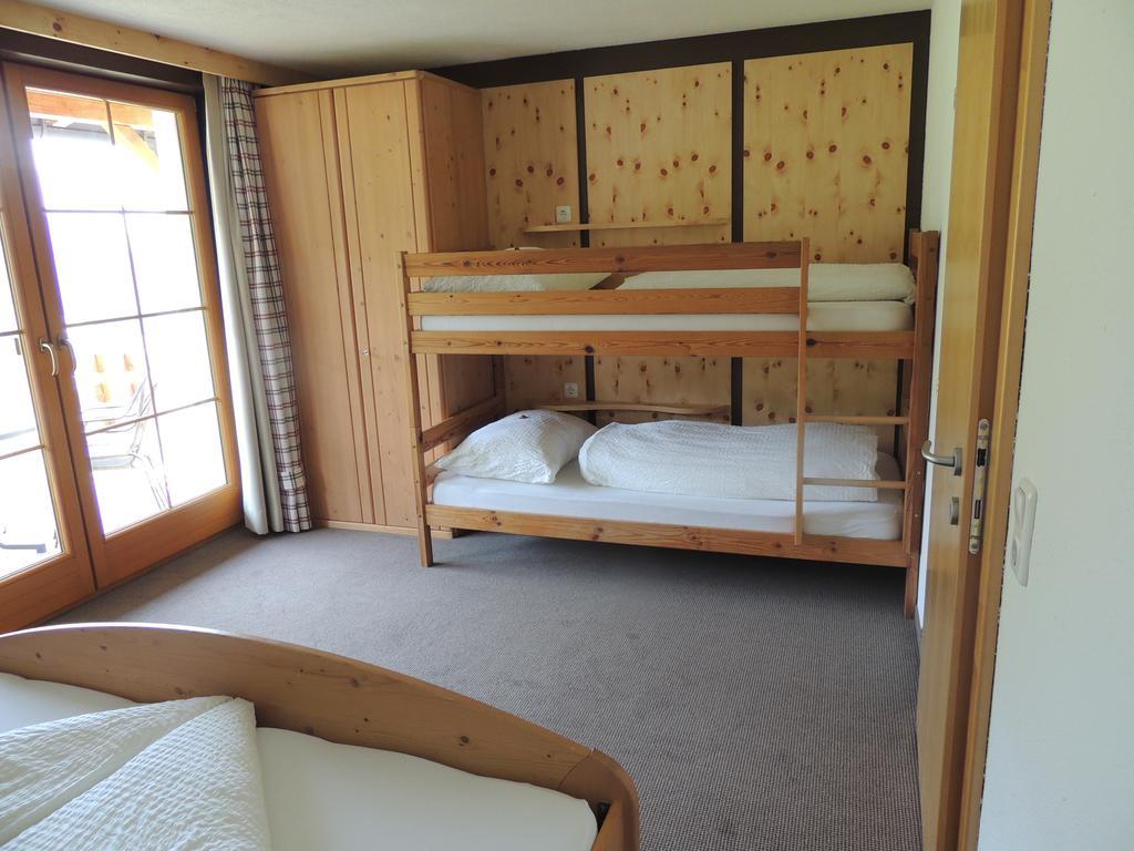 Haeus'L Am Ruan Aparthotel Berwang Quarto foto